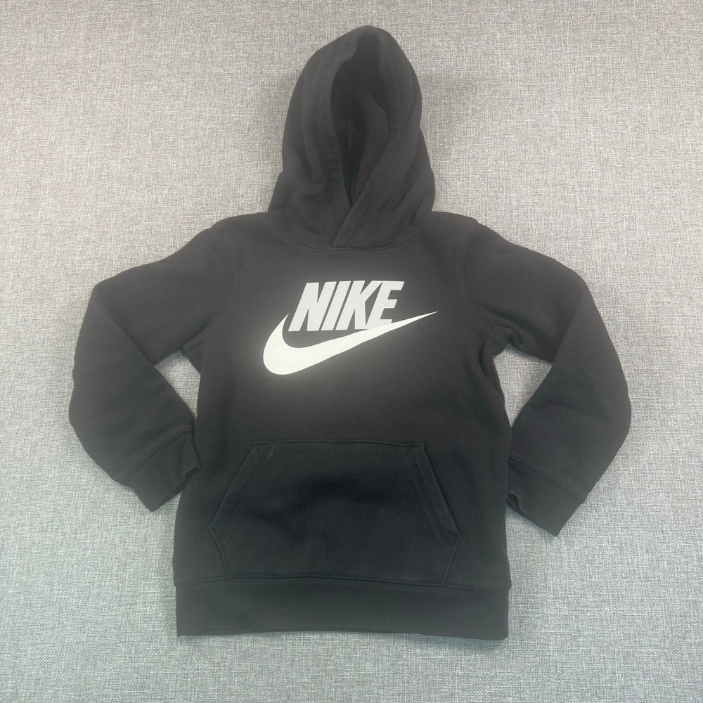 Nike Boys Sportswear Club Fleece Pullover Hoodie Black White Logo Size 6 5-6YRS